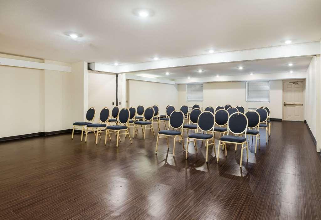 Bhagat Hotels Stone Mountain Atlanta BW Signature Collection タッカー 設備 写真