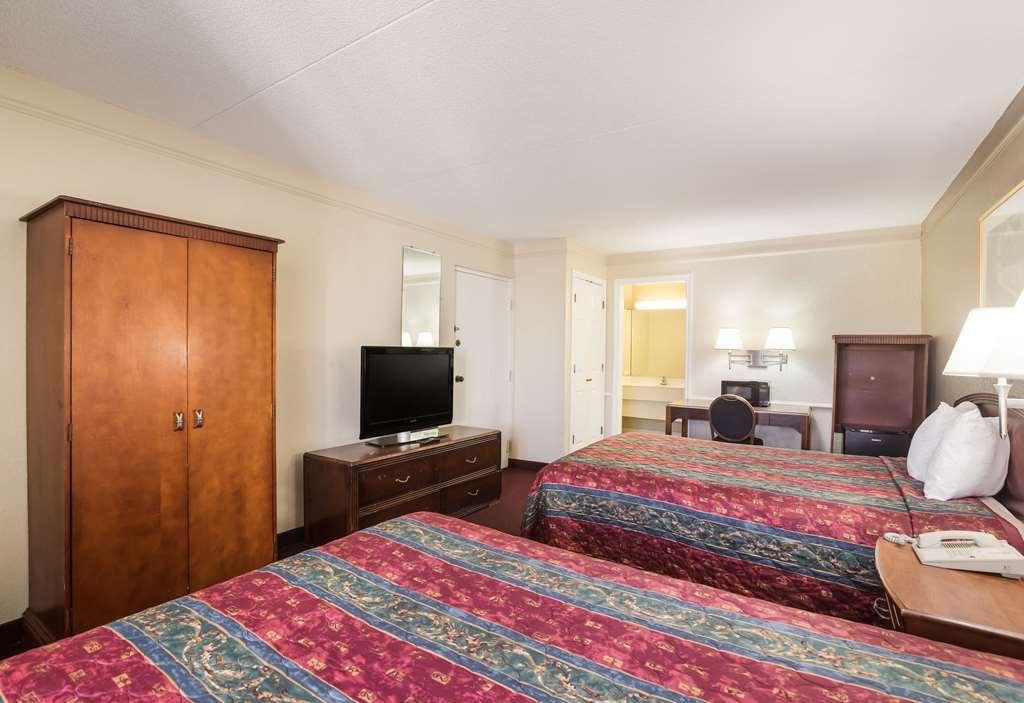 Bhagat Hotels Stone Mountain Atlanta BW Signature Collection タッカー 部屋 写真