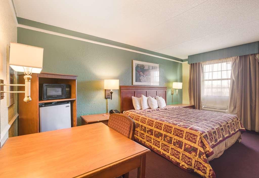 Bhagat Hotels Stone Mountain Atlanta BW Signature Collection タッカー 部屋 写真
