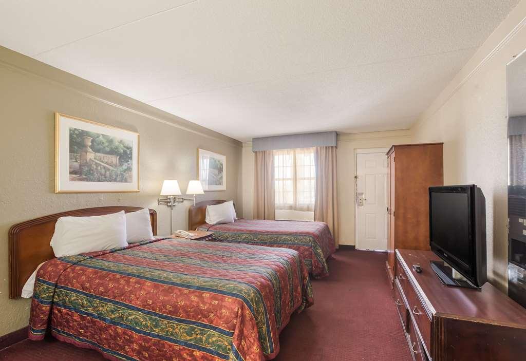 Bhagat Hotels Stone Mountain Atlanta BW Signature Collection タッカー 部屋 写真