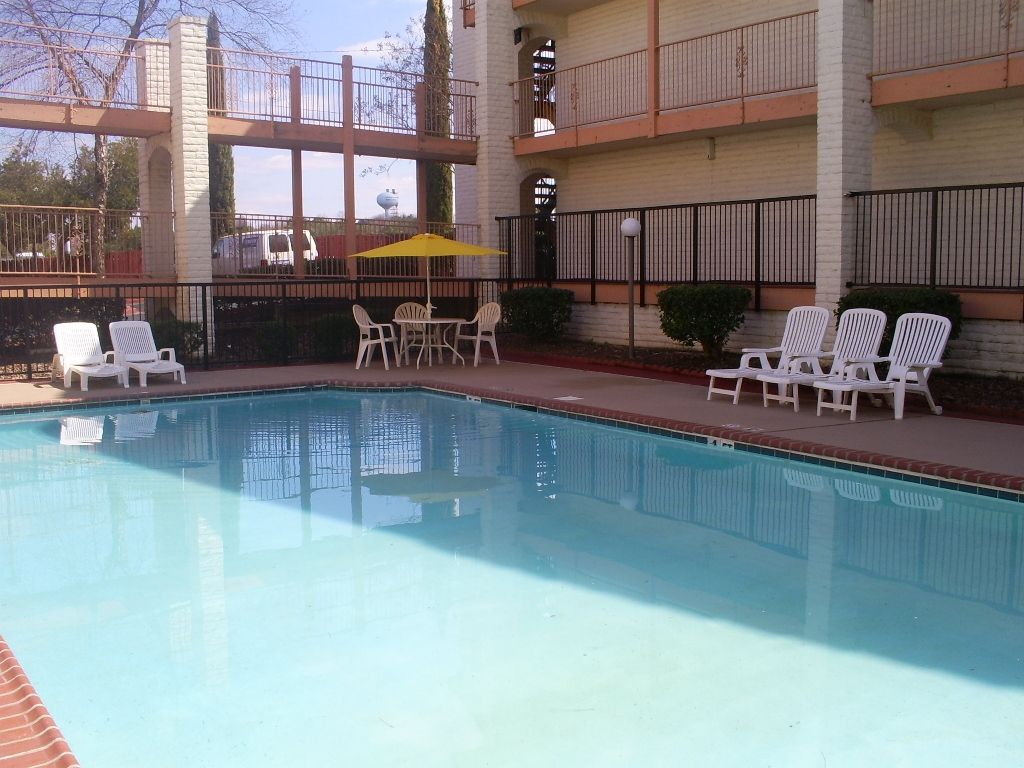 Bhagat Hotels Stone Mountain Atlanta BW Signature Collection タッカー 設備 写真